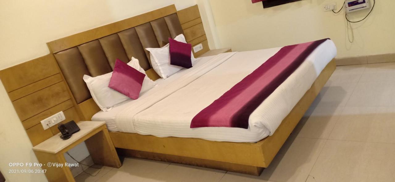 Hotel Golden Gate Νέο Δελχί Εξωτερικό φωτογραφία