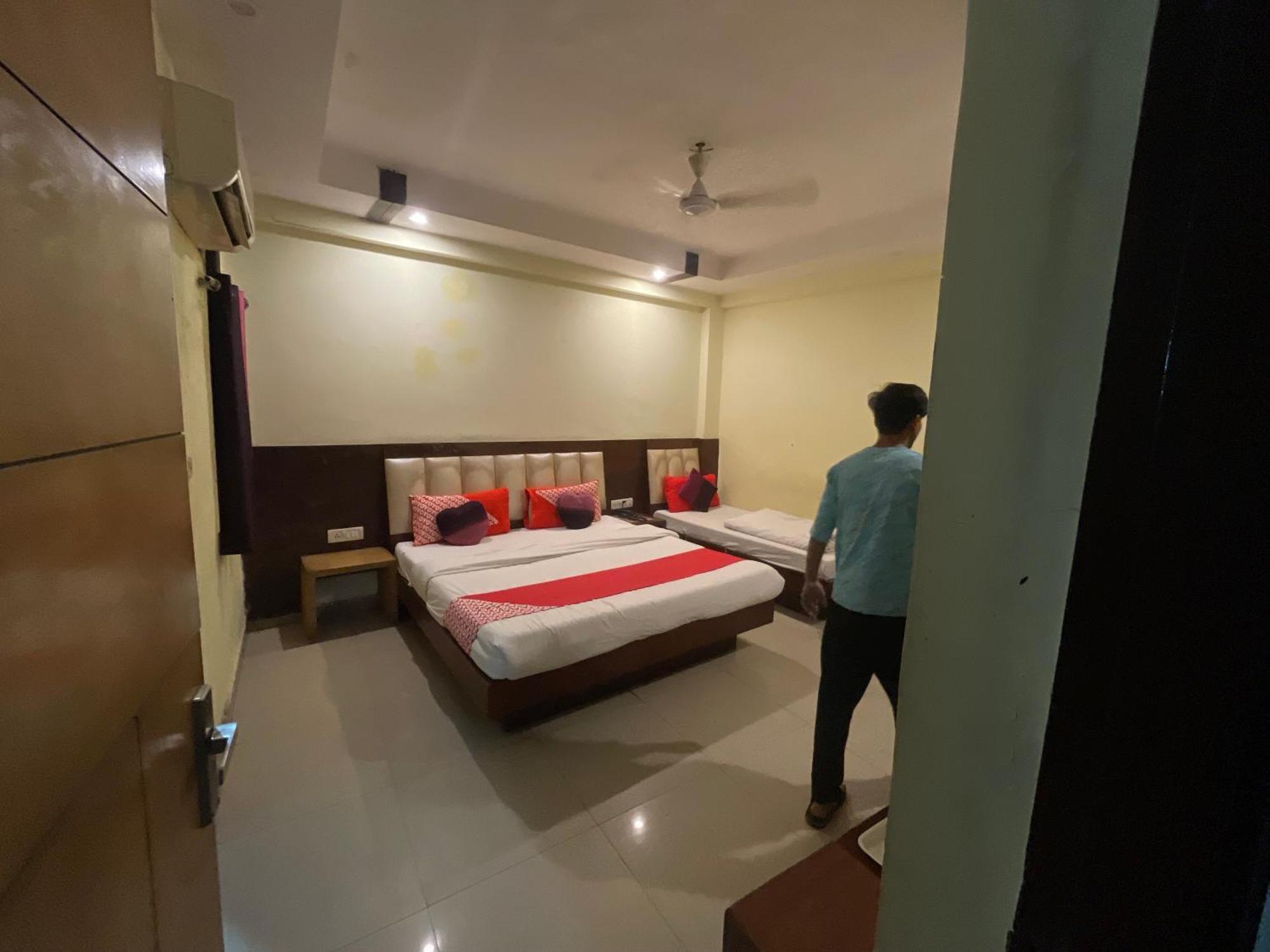 Hotel Golden Gate Νέο Δελχί Εξωτερικό φωτογραφία